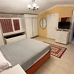 Havuz: Organic Oasis With Pool And Sea Views Villa *