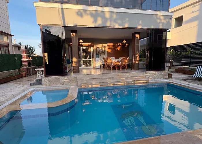 Havuz: Organic Oasis With Pool And Sea Views ヴィラ