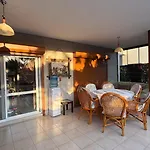 Havuz: Organic Oasis With Pool And Sea Views וילה דידים