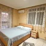 וילה Havuz: Organic Oasis With Pool And Sea Views