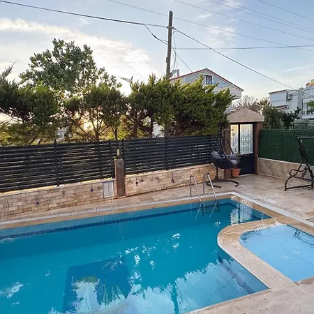 Havuz: Organic Oasis With Pool And Sea Views *